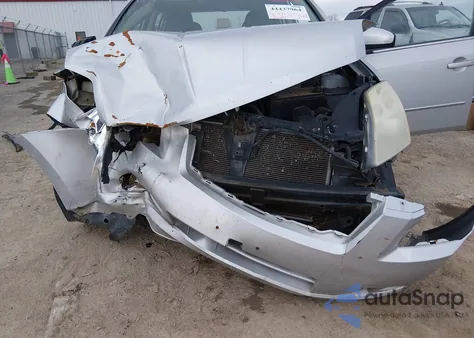 2008 Nissan Sentra 2.0S z USA, uszkodzony, nr VIN 3N1AB61E38L661163